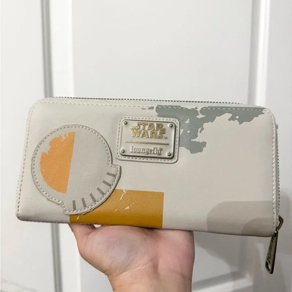 Loungefly The Child (Grogu) Beige, Mint & Pink Zip Wallet - Picture 3 of 4